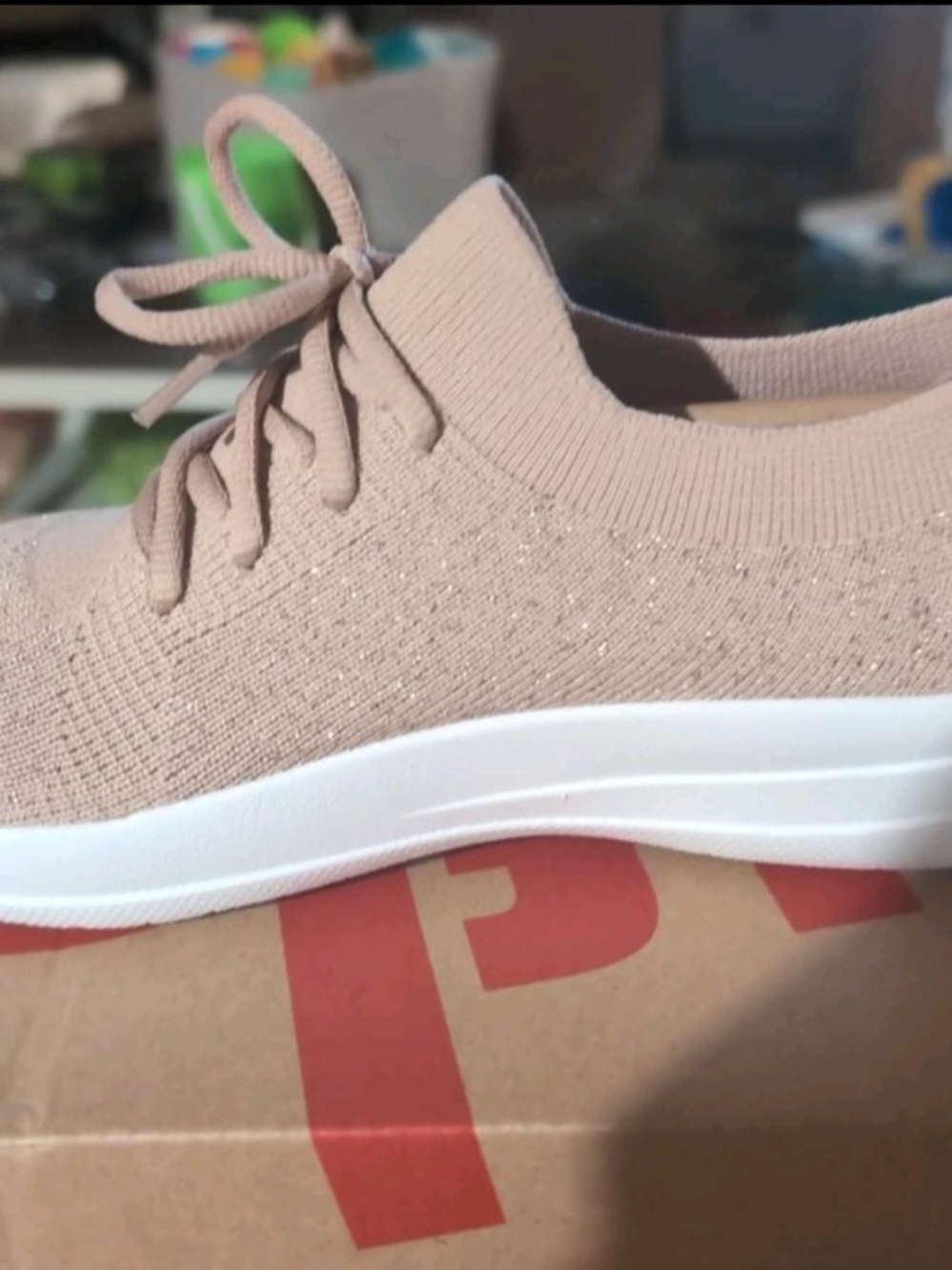 Fit Flop Sparkly Knit Lightweight Knit Lace-Up Sneakers in Blush Pink